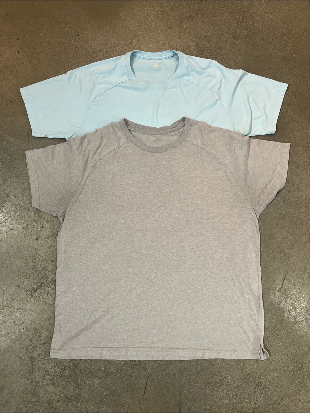 ALO Yoga Men’s Short Sleeve Crewneck Tees - Pale Blue & Light Gray